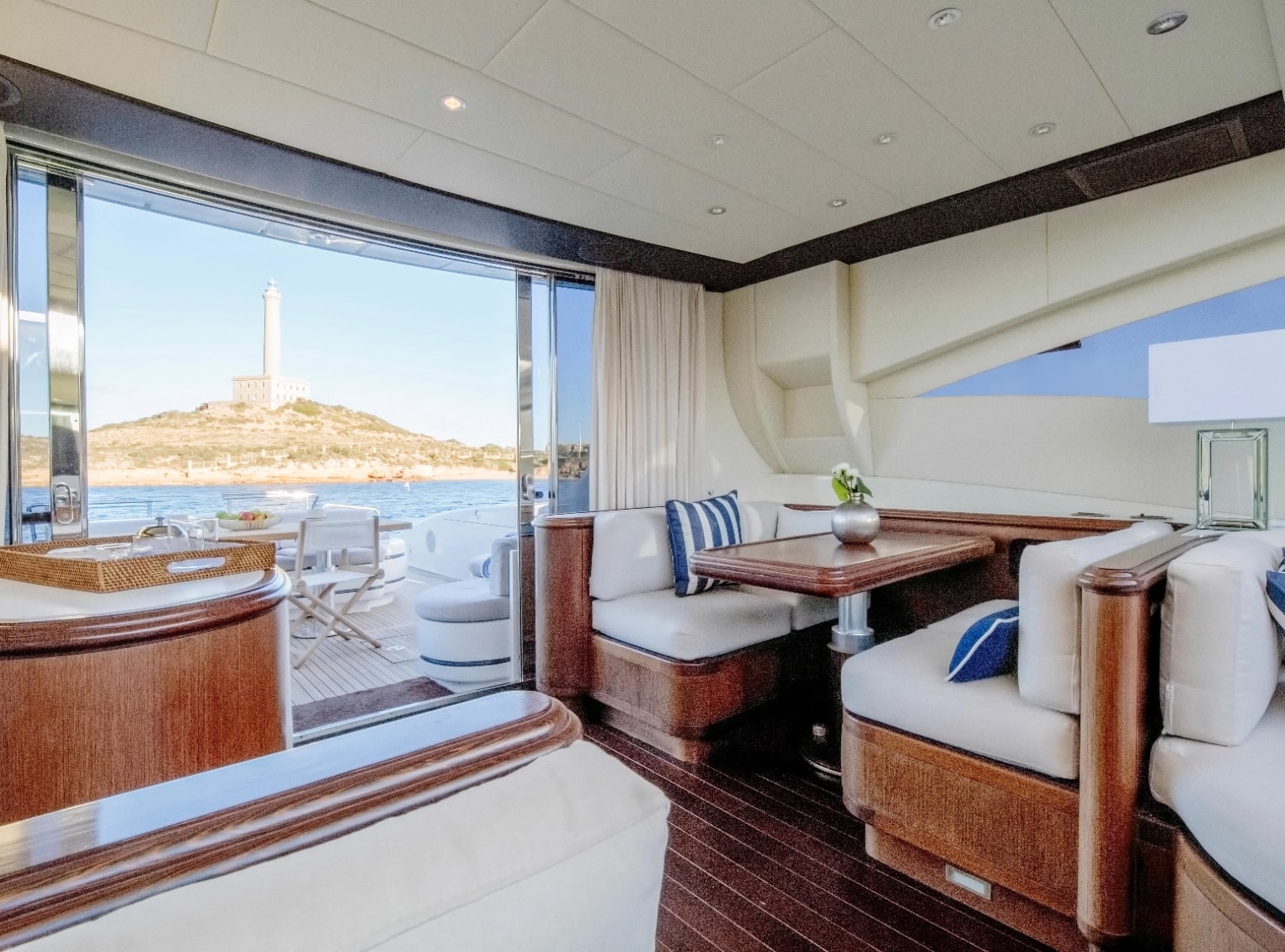  Alquiler y Gestión de yates en Ibiza - Dama Yachts | Yacht rental and management in Ibiza - Dama Yachts